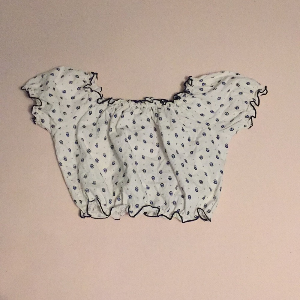 Cropped shirt